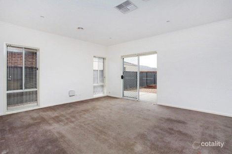 Property photo of 8 Lakewood Boulevard Melton VIC 3337