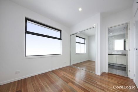 Property photo of 3/3 Burns Avenue Clayton South VIC 3169