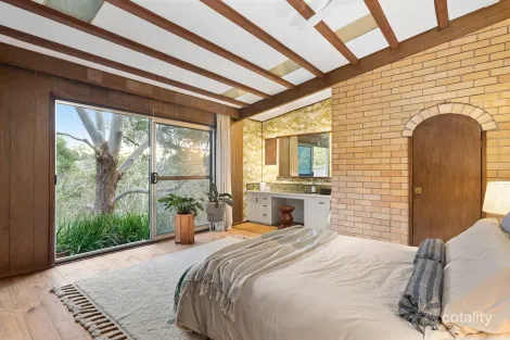 Property photo of 29 Cassandra Crescent Heathcote NSW 2233