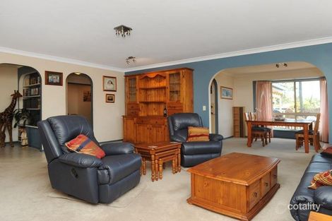 Property photo of 24 Minden Crescent Helensvale QLD 4212