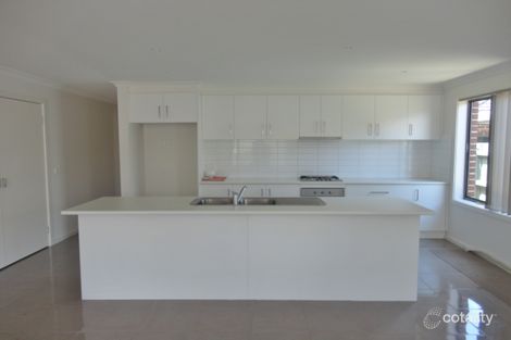 125 Grange Dr, South Morang, VIC 3752