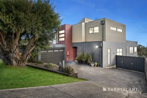 Property photo of 10 Crest Drive Rosebud VIC 3939