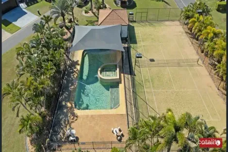Property photo of 5 Robert John Circuit Coral Cove QLD 4670