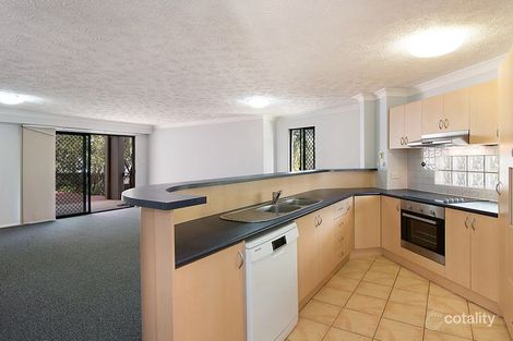 Property photo of 4/13 Vectis Street Norman Park QLD 4170