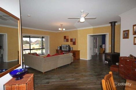 Property photo of 4 Marina View Court Murray Bridge SA 5253
