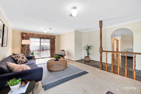 Property photo of 26 Denham Crescent Cranbourne North VIC 3977