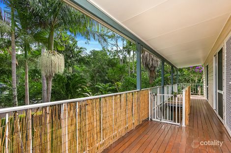 Property photo of 6 Aloota Crescent Ocean Shores NSW 2483