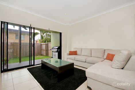 Property photo of 2/7 Bradley Avenue Kedron QLD 4031