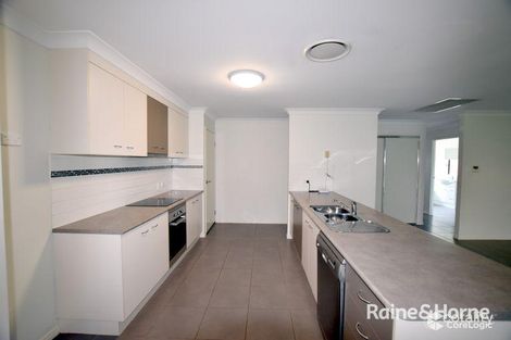 Property photo of 3 Ingra Close Glen Eden QLD 4680