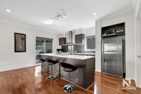 Property photo of 12 McLaren Chase Caroline Springs VIC 3023