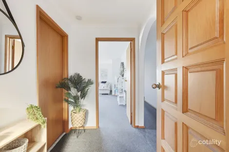 Property photo of 2/6 Yaizu Court Lenah Valley TAS 7008