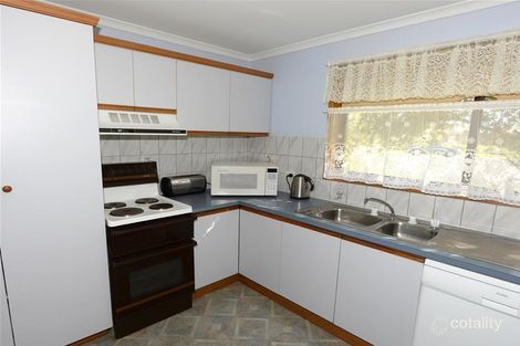 Property photo of 1 Weston Close Yarrawonga VIC 3730