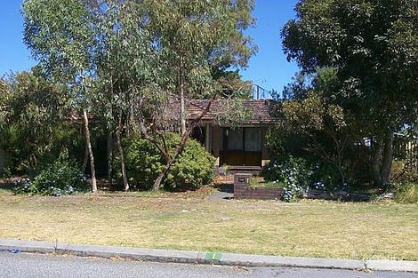 1 Gurnard Rd, Ferndale, WA 6148