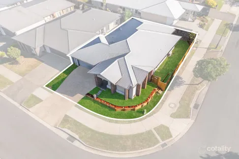 10 Wren St, Redbank Plains, QLD 4301