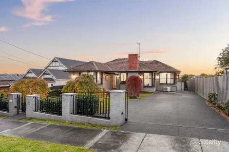 1 DARRYL ST, BULLEEN, VIC 3105