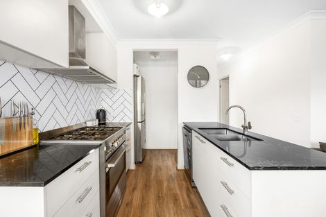 Property photo of 8 Compass Circuit Corio VIC 3214