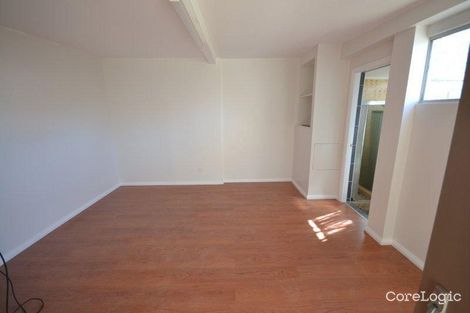 Property photo of 4 Blenheim Place Glenfield NSW 2167