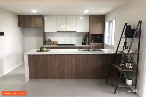 Property photo of 16 Dalana Glade Riverstone NSW 2765