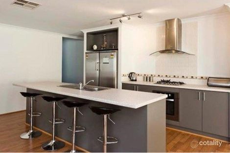 Property photo of 4 Revesby Place Coodanup WA 6210