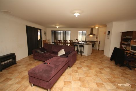 Property photo of 25 Robinhood Road Dalyellup WA 6230