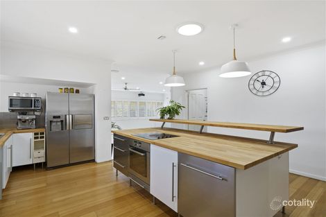 Property photo of 8 Glenlyn Street Wynnum West QLD 4178