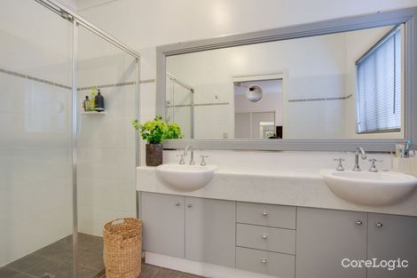 Property photo of 43 Hillridge Crescent Varsity Lakes QLD 4227