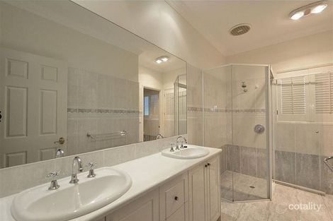 Property photo of 10 Gloucester Street Highgate Hill QLD 4101