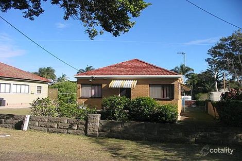 5 Rolls Ave, Toowoon Bay, NSW 2261