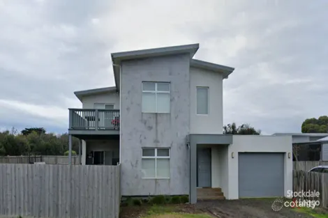 2 Malcalm Ave, Surf Beach, VIC 3922