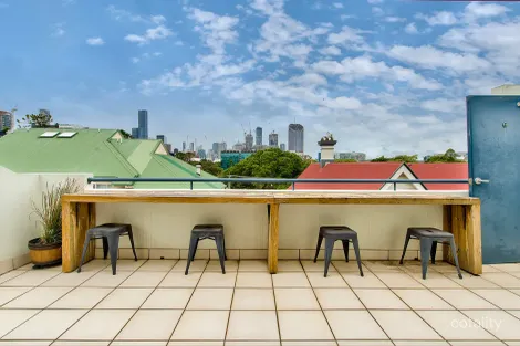 Property photo of 6/25 Edmondstone Street South Brisbane QLD 4101