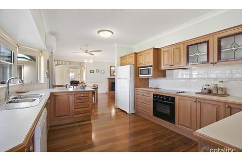 Property photo of 30 Benwerrin Crescent Grasmere NSW 2570