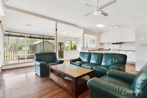 Property photo of 32 Beach Grove Seaford VIC 3198