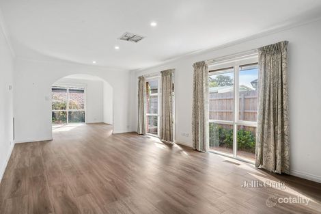 Property photo of 2/2A Wooddale Grove Mitcham VIC 3132