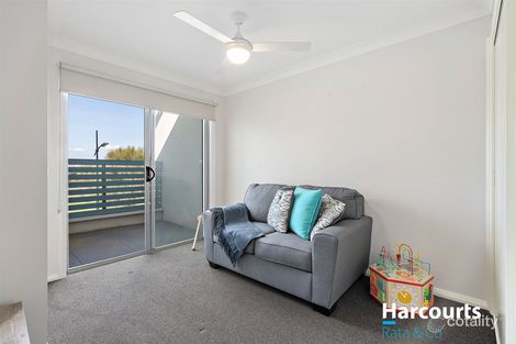 Property photo of 6 Wiseman Walk Wollert VIC 3750