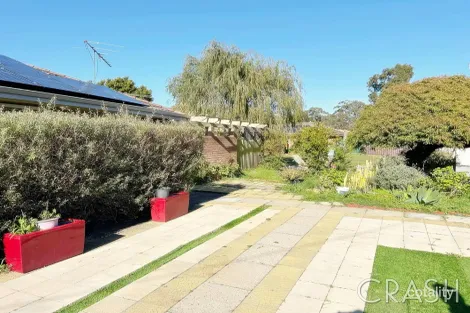 Property photo of 4 Bayham Place Huntingdale WA 6110