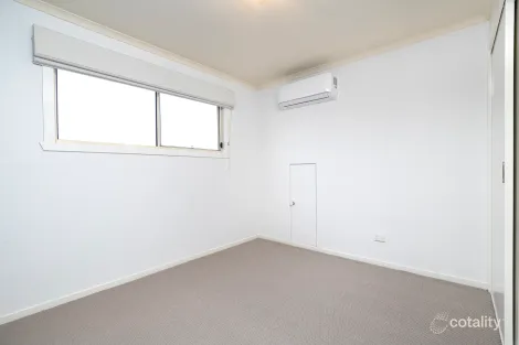 Property photo of 3/2 Silvertree Avenue Delahey VIC 3037