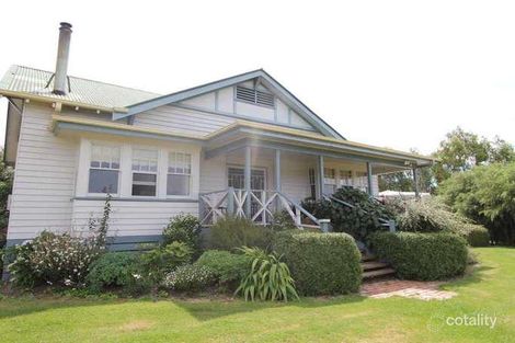 63 Linton-Piggoreet Rd, Linton, VIC 3360