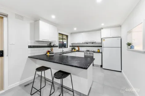 Property photo of 6 Murray Close Noble Park VIC 3174