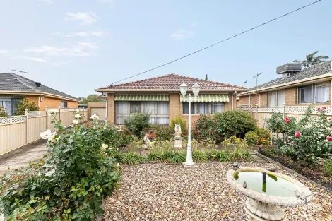 16 Penn Ct, Fawkner, VIC 3060