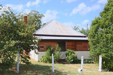 Property photo of 100 Drummond Street Tenterfield NSW 2372