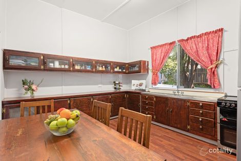 Property photo of 32 Andrew Avenue Tarragindi QLD 4121