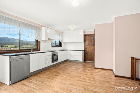 Property photo of 34 Crest Road Albion Park NSW 2527