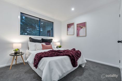 Property photo of 4 Bembridge Mews Craigieburn VIC 3064
