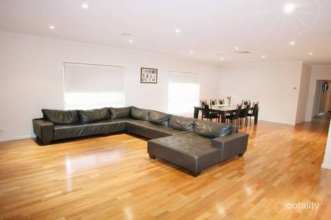 Property photo of 62 Hillcrest Drive Hillside VIC 3037
