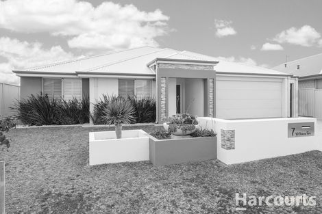 Property photo of 7 Wittenoom Turn Dawesville WA 6211