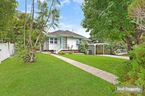 16 Sarina St, Stafford Heights, QLD 4053