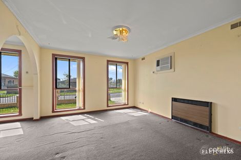 Property photo of 50 Chester Crescent Deer Park VIC 3023