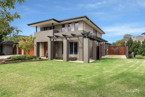 Property photo of 21 Feathery Grove Sandhurst VIC 3977