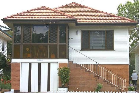 75 Baron St, Greenslopes, QLD 4120