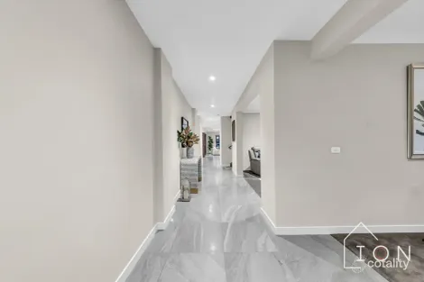 Property photo of 7 Wheelwright Street Clyde North VIC 3978